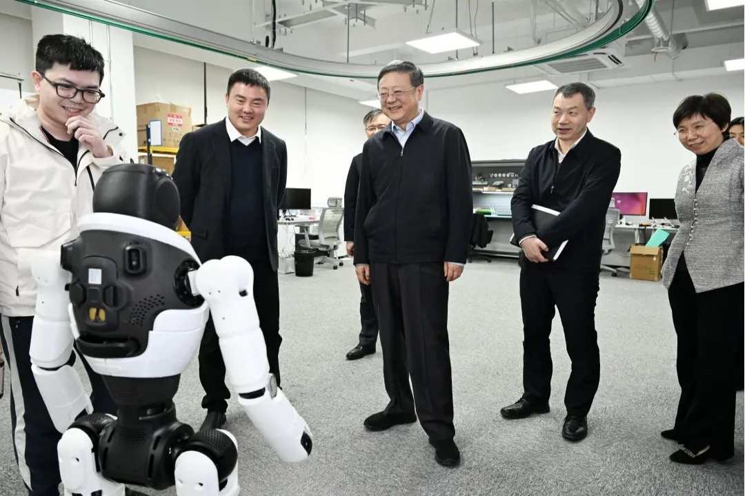 上海市委书记陈吉宁专题调研东升国际登录机器人